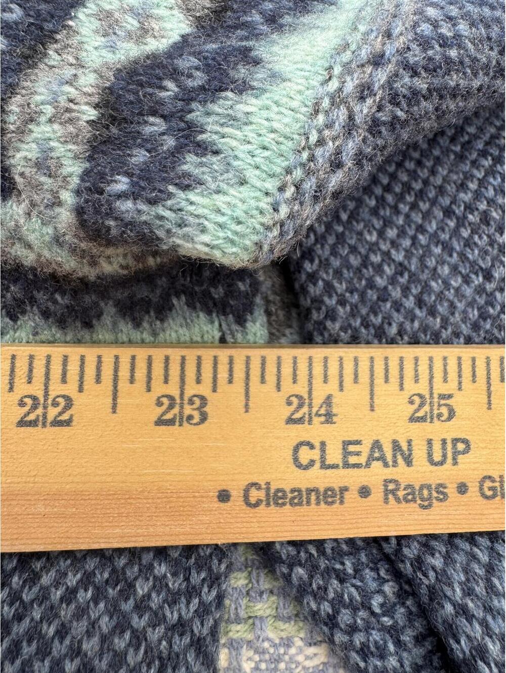 L.L.Bean Women's XL Reg Lamb Wool Button-Up Cardigan Sweater Aztec Design - Picture 5 of 5